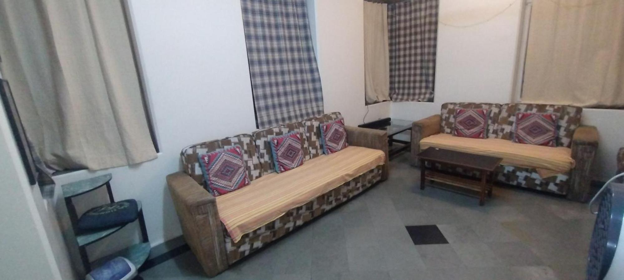 Madhav Bhavan Guest House Pune Exteriör bild