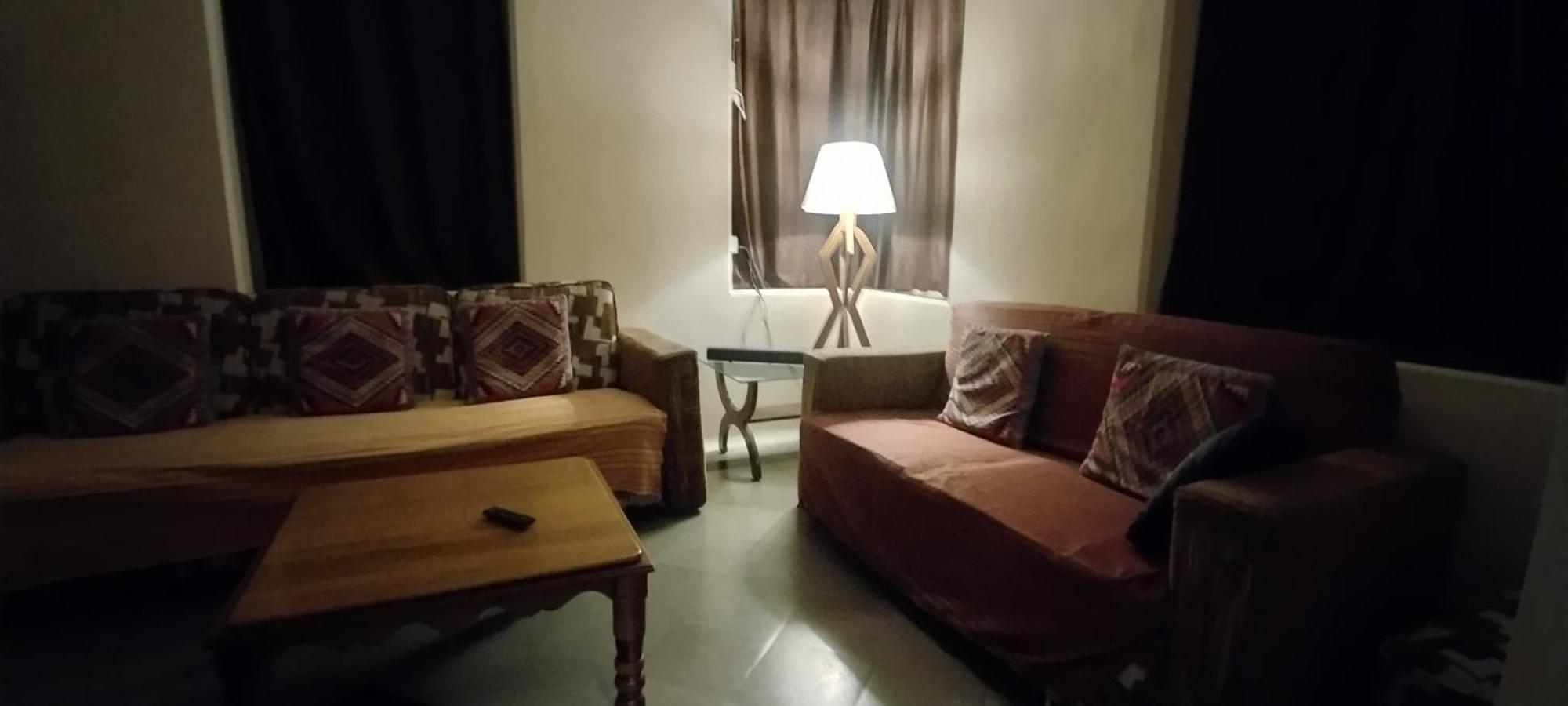 Madhav Bhavan Guest House Pune Exteriör bild