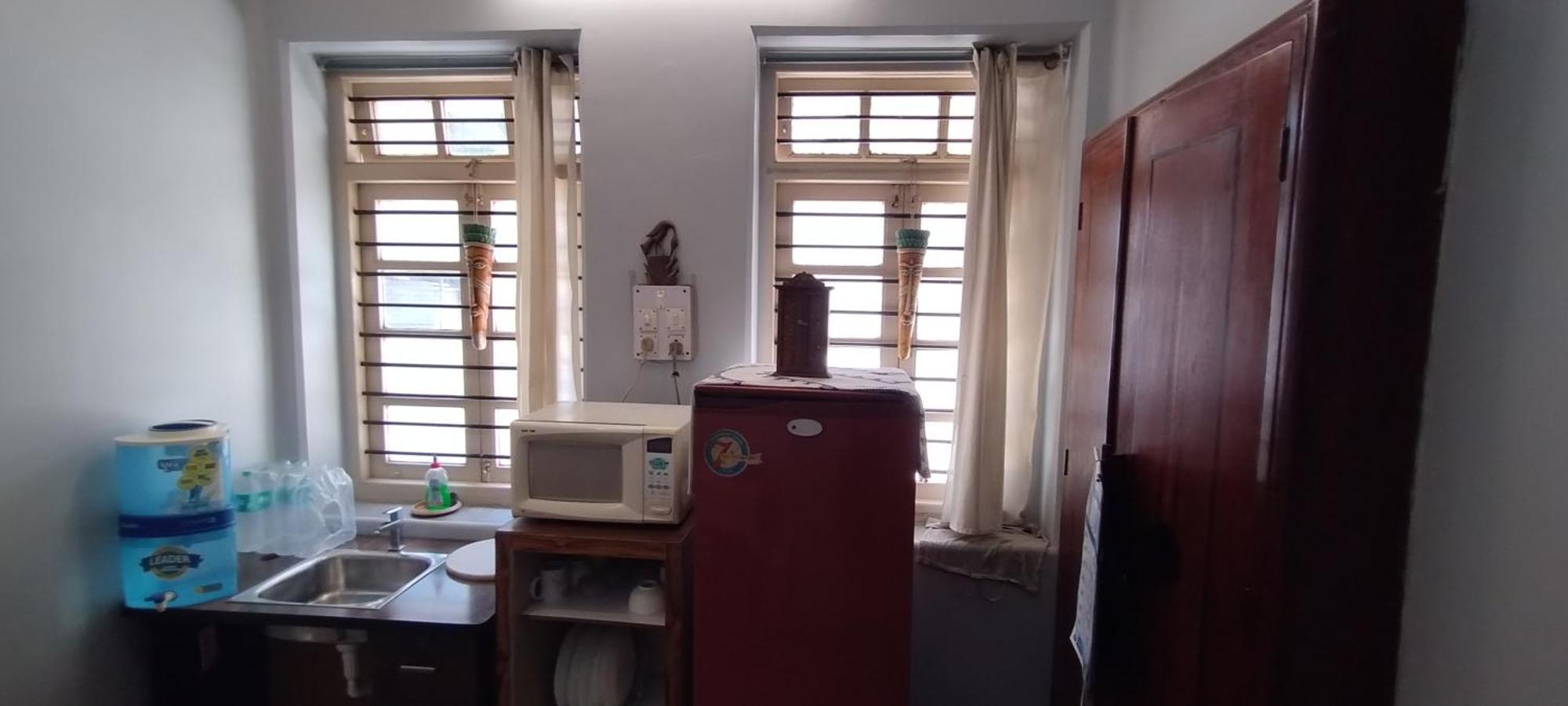 Madhav Bhavan Guest House Pune Exteriör bild